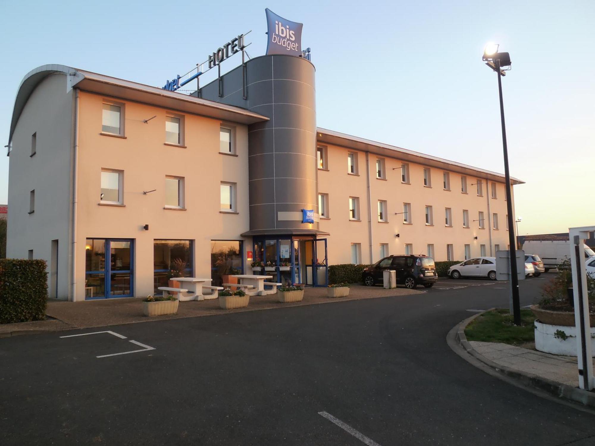 Ibis Budget Meung Sur Loire מראה חיצוני תמונה