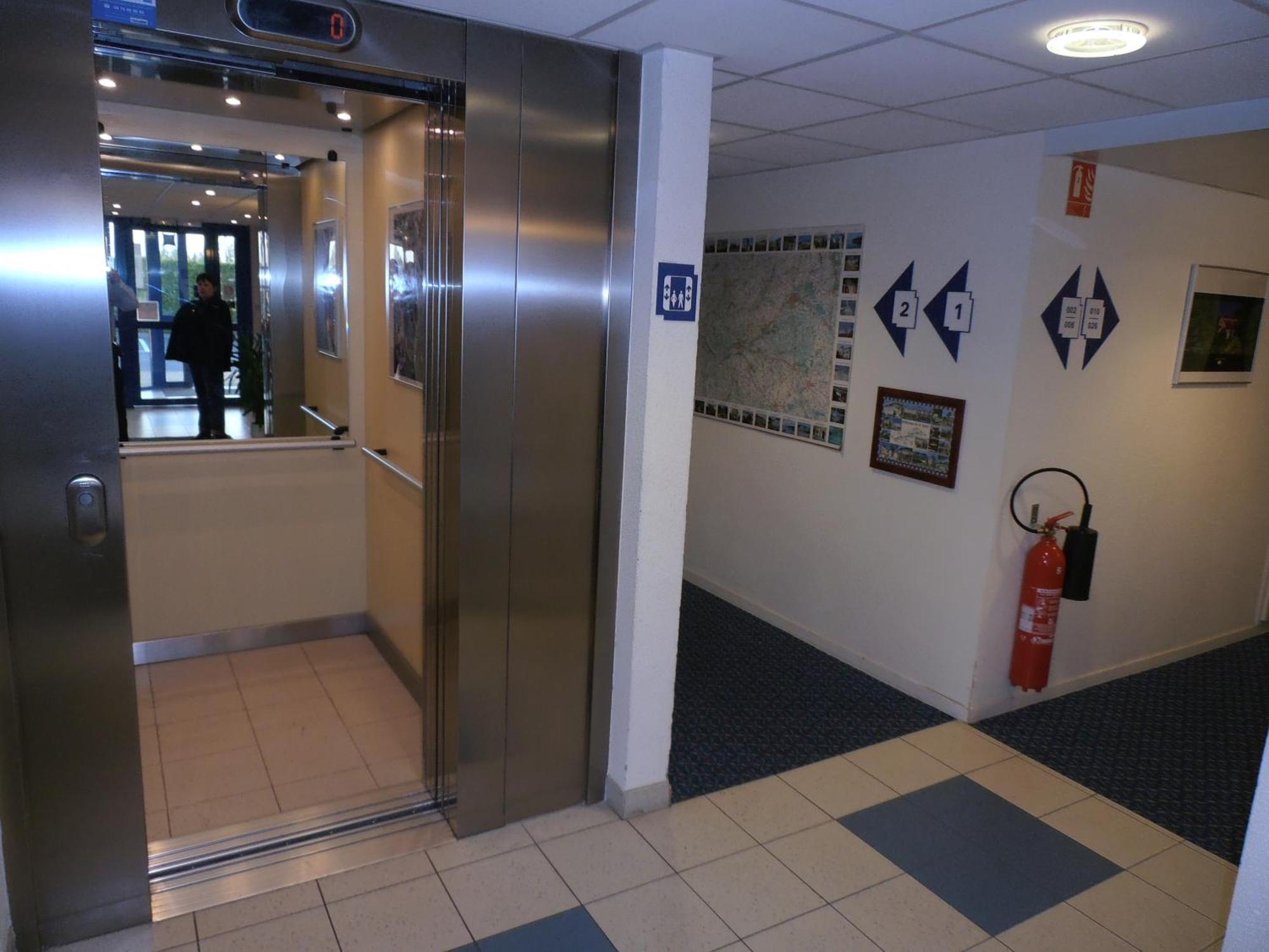 Ibis Budget Meung Sur Loire מראה חיצוני תמונה